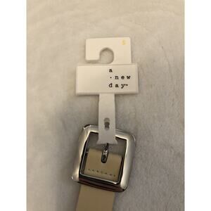 A New Day Womens Belt Small Pale Yellow Leather Chunky Center‎ Bar Buckle NEW